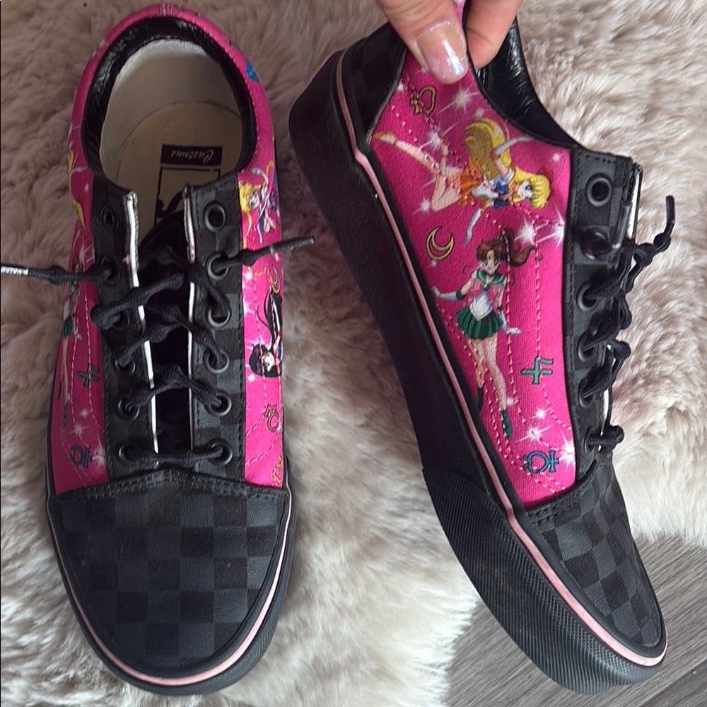 VANS Sailor Moon sneakers🌙💕 - Picture 5 of 8